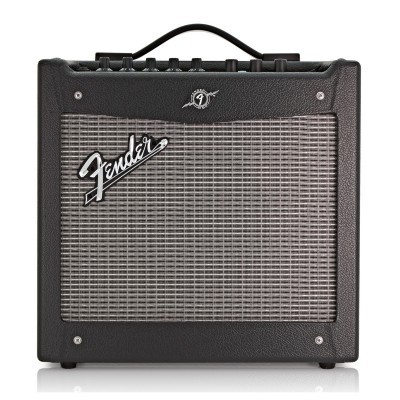 Amplificador de guitarra Fender preto com grelha cinza e logótipo
