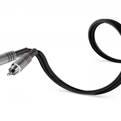 Cabo de áudio preto com conector jack 3,5 mm e conector RCA