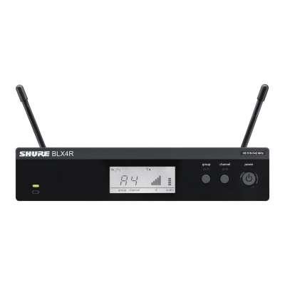 Recetor de áudio preto Shure BLX4R com antenas e ecrã LCD