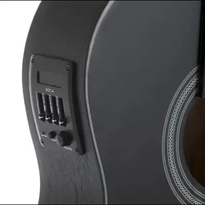 Detalhe de guitarra acústica preta com equalizador ECT-4