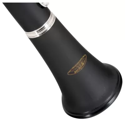Trompete preto com detalhes prateados e selo dourado