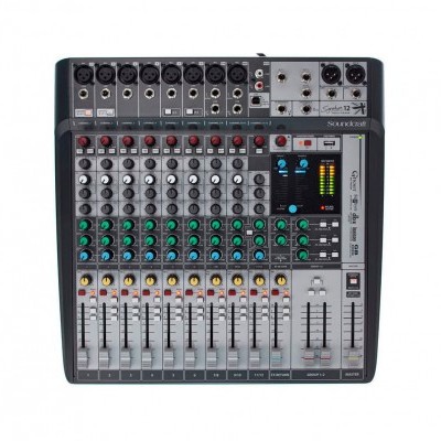 Mesa de mistura de áudio Soundcraft Ui24R com vários botões e sliders