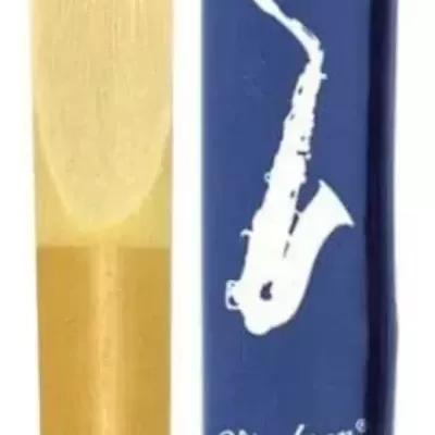 Palheta de saxofone alto com embalagem azul com texto e desenho de saxofone