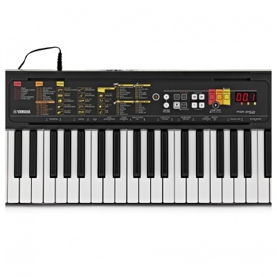 Teclado musical Yamaha PSS-F30 com teclas e painel preto com botões coloridos