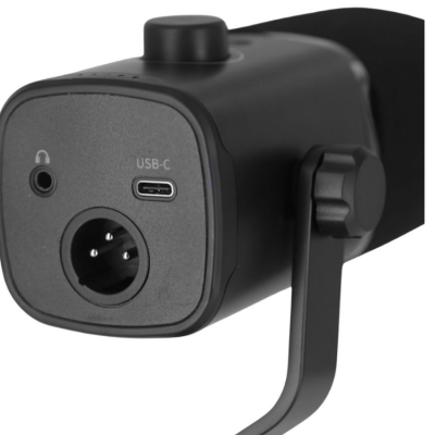 Microfone preto com USB-C e entrada de áudio, suporte ajustável