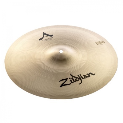 Prato de bateria Zildjian A Thin Crash dourado com inscrições pretas