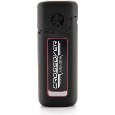 Estojo preto rígido para instrumento com etiqueta da marca Hohner