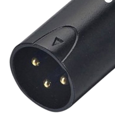 Conector XLR preto com 3 pinos dourados