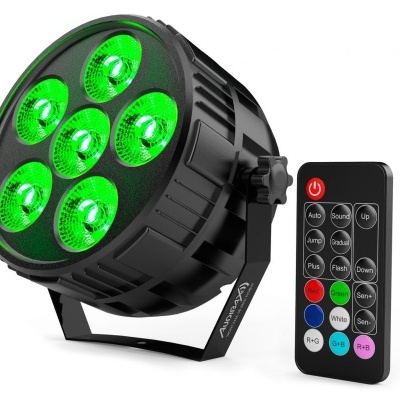 Luz LED PAR profissional preta com seis LEDs verdes e controlo remoto preto colorido