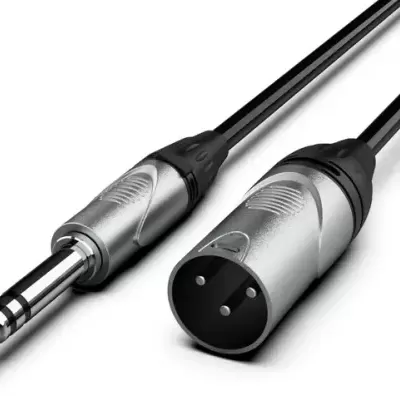 Cabo de áudio com conector XLR e jack mono preto