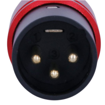 Conector elétrico redondo com três pinos numerados