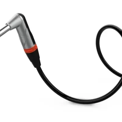 Cabo de áudio preto com ficha jack de 6,35 mm em ângulo reto