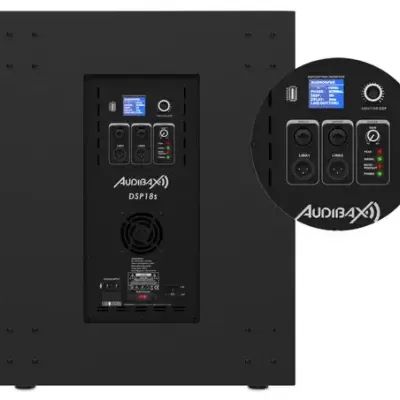Subwoofer preto Audibax DSP18s com painel de controlo digital e várias portas e botões