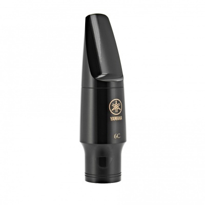 Mouthpiece de saxofone Yamaha 6C preto liso com logo dourado