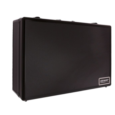 Coluna de som preta com placa metálica e texto POWER AMPLIFICATION