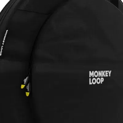 Capas redondas pretas com fechos amarelos e logótipo MONKEY LOOP