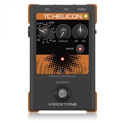 Pedal TC Helicon VoiceTone E1 Echo & Tap Delay preto com botões e luzes