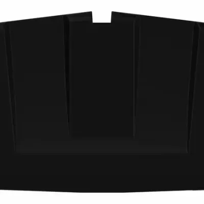 Tampa preta rígida retangular com superfícies lisas e vincos