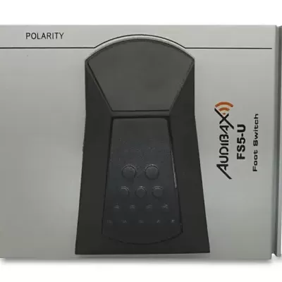 Comutador de pé Audia Flexu F55-U cinza com parte preta e texto visível
