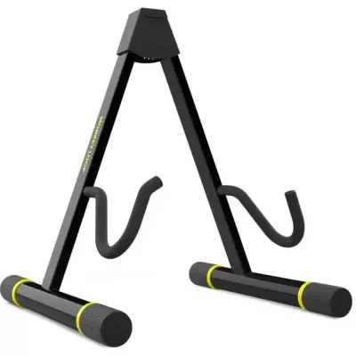 Suporte de guitarra preto com detalhes amarelos, base e braços acolchoados de proteção