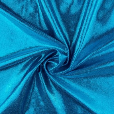 Tecido de veludo azul turquesa com dobras.