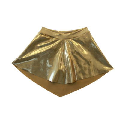 Shorts dourados metálicos brilhantes sobre fundo branco