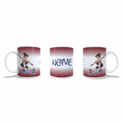 Caneca branca com design de mulher a andar de skate e texto 'NOME'