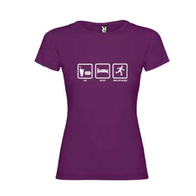 T-shirt feminina roxa com estampagem branca e três ícones com texto.