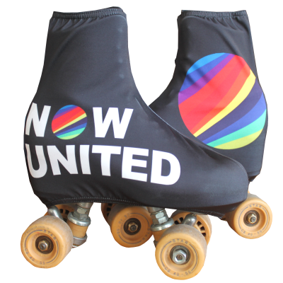 Par de patins com capa preta e detalhes coloridos SAY UNITED