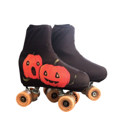 Capas pretas para patins com estampas de abóboras laranjas de Halloween