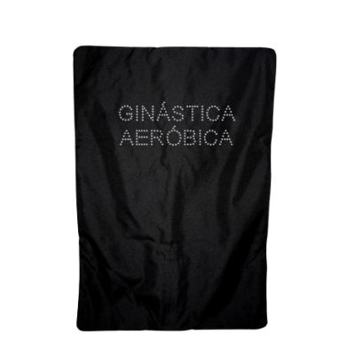 Mala preta com inscrição 'GINÁSTICA AERÓBICA' em strass branco