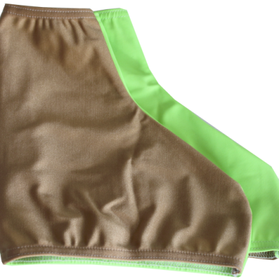 Capas de tecido para os pés castanho claro e verde fluorescente