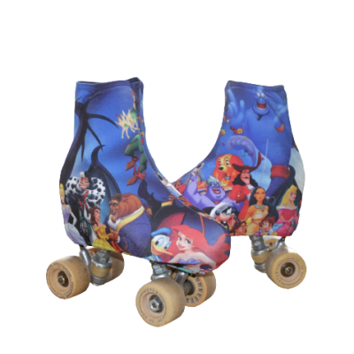 Patins de quatro rodas com capa colorida de personagens da Disney