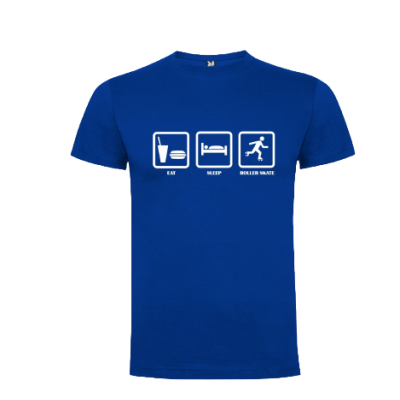 T-shirt azul com estampado branco de ícones representando comer, dormir e andar de patins.