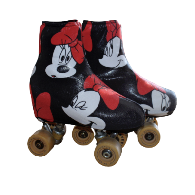 Patins de quatro rodas com desenho da Minnie Mouse