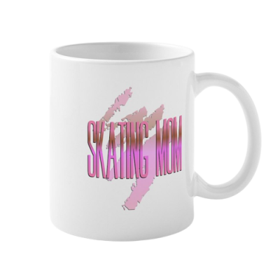 Caneca branca com texto rosa 'SKATING MOM' e padrão em tons de rosa