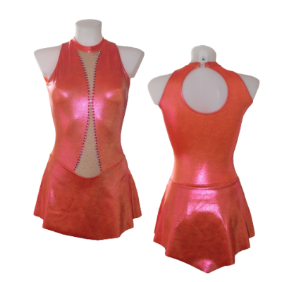 Vestido curto laranja brilhante para dança em manequim, vista frontal e traseira