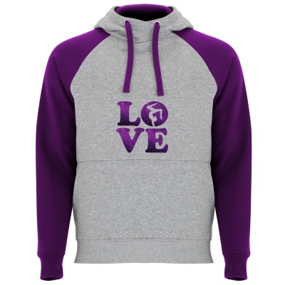 Sweatshirt cinza claro com mangas roxas e palavra LOVE no peito