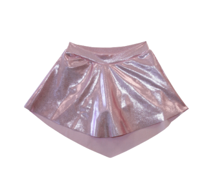 Saia curta rosa brilhante com acabamento metálico e cintura elástica.