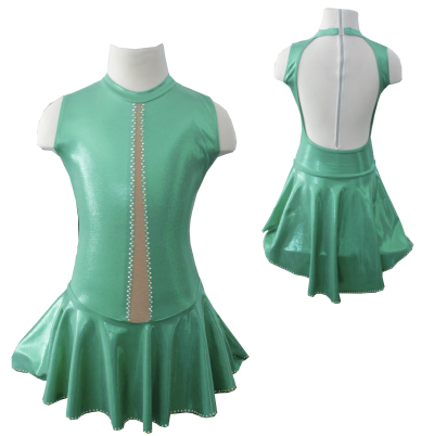 Vestido verde metálico com strass e costas abertas em manequim