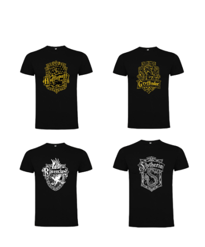 Conjunto de quatro t-shirts pretas com estampas das casas de Hogwarts em amarelo e branco