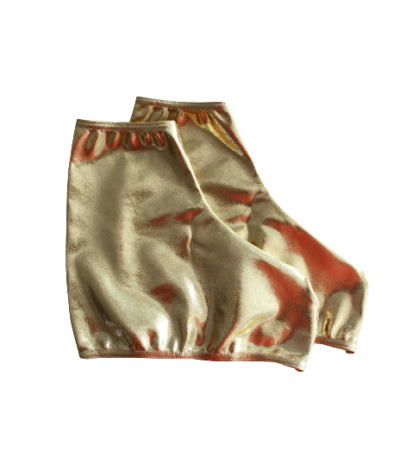 Par de capas douradas para calcanhares