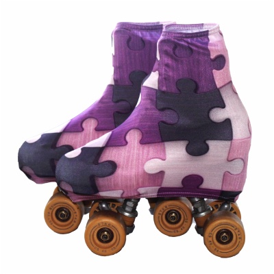 Patins com capa elástica de padrão puzzle em roxo e preto