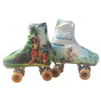 Par de patins com capa estampada de Moana 2 e rodas de madeira