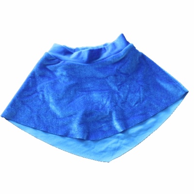 Saia azul de tecido macio com cintura elástica