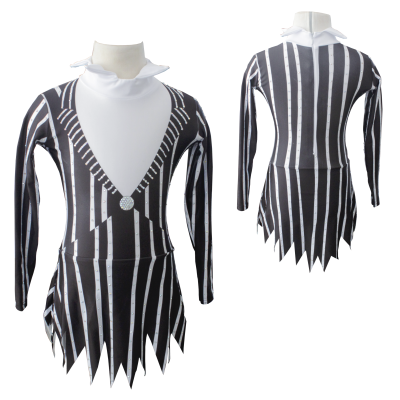 Roupa de competição riscas pretas e brancas com gola branca alta