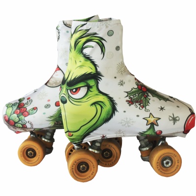 Patins clássicos com capa branca ilustrada com o Grinch e desenhos de Natal