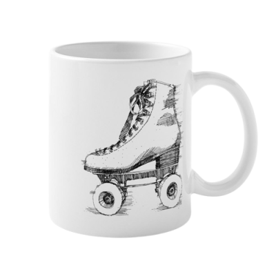 Caneca branca com desenho de patim clássico a preto e branco