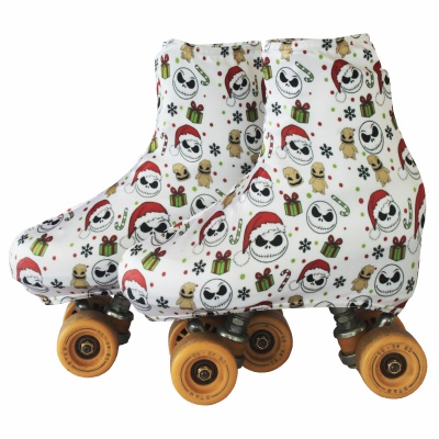 Patins de rodas com capa protetora branca estampada natalícia