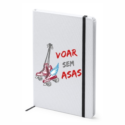 Caderno branco com patins vermelhos e texto VOAR SEM ASAS